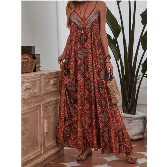 Dresses & Skirts - boho v neck floral print cami maxi dress